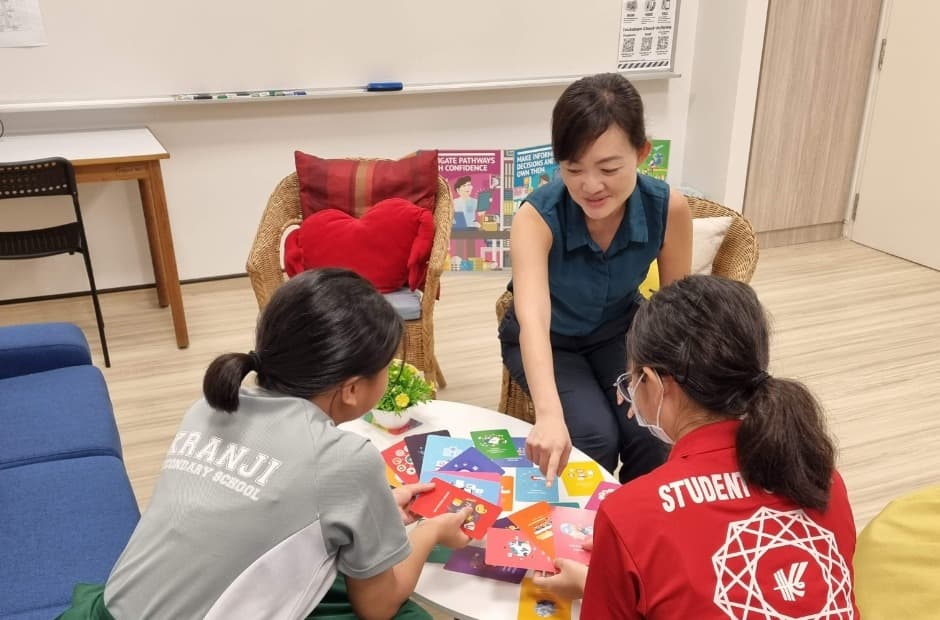 Questions about courses and careers ahead? An ECG counsellor can point the way