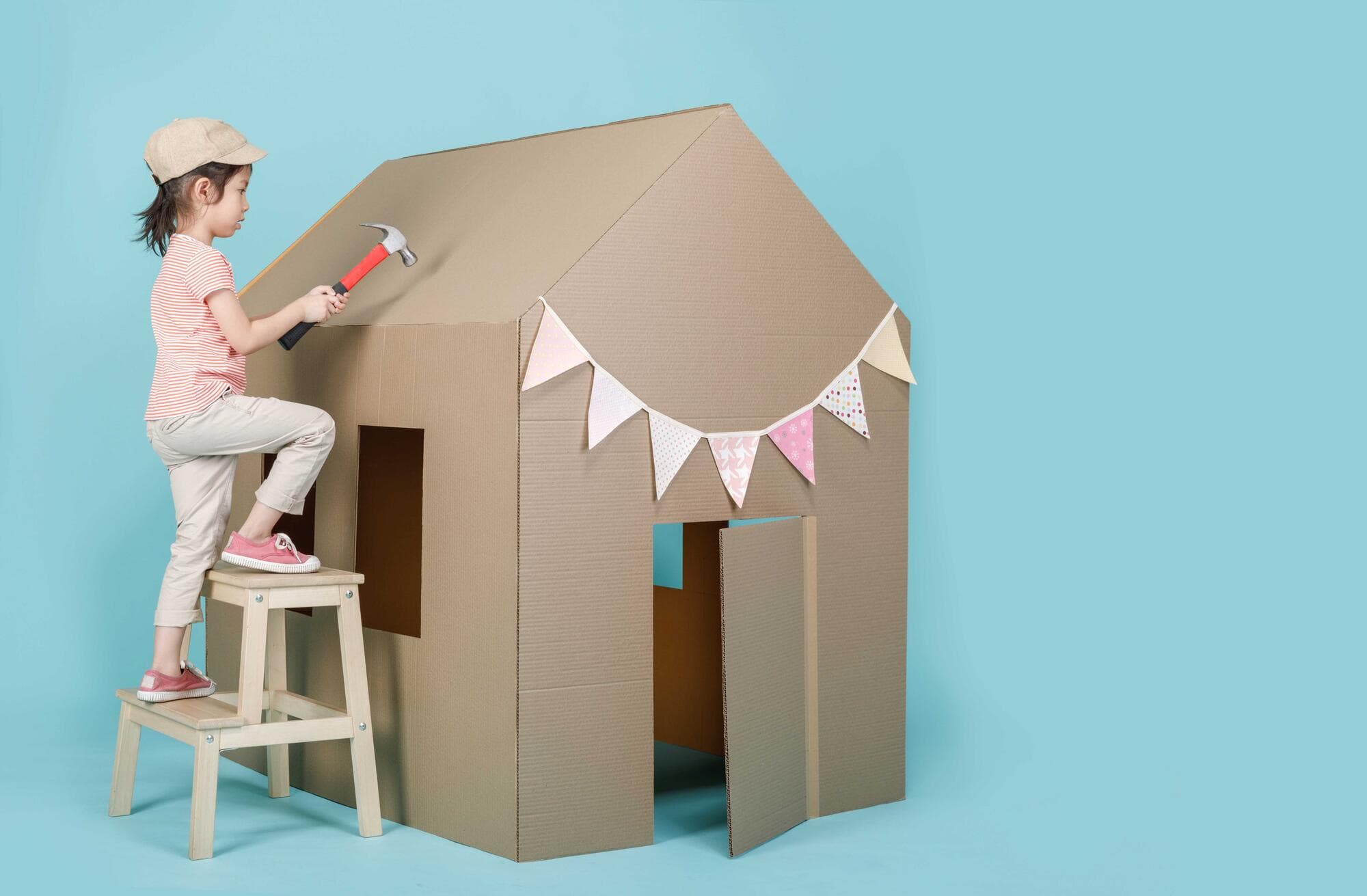 Does cardboard have superpowers?