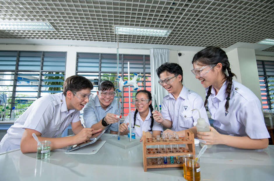 Escape rooms and organ transplant dilemmas – this is how she keeps Science real