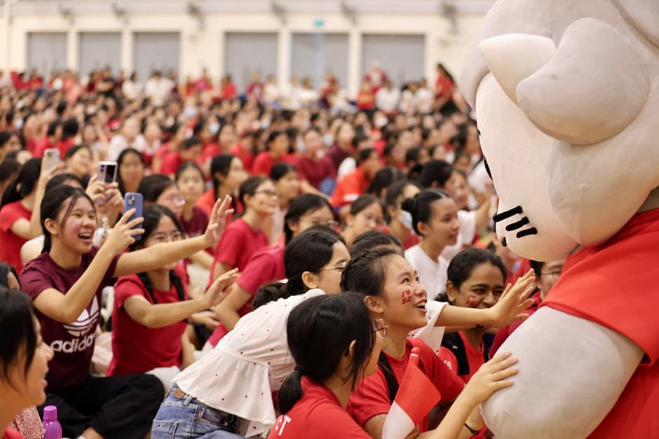 PhotoJunior_OSC_Raffles-Girls-School_Georgia-Long_Kylie-Chen_Aurelia-Lim_5-Vine-Long.jpeg