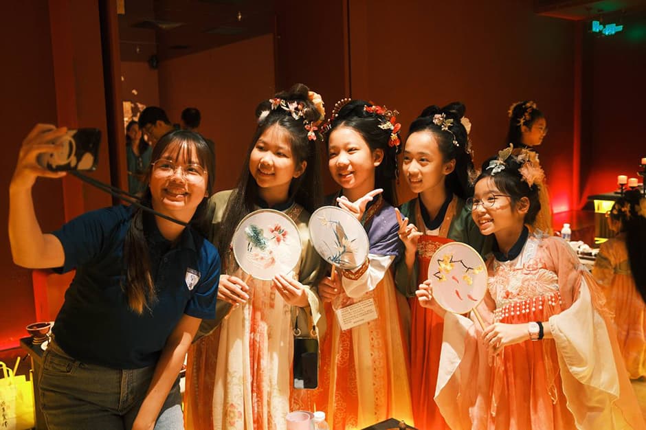 Staff_WP_KHENGCHENGSCHOOL_ChuaZhengYiJane-9-Ms-Jane-C.jpg