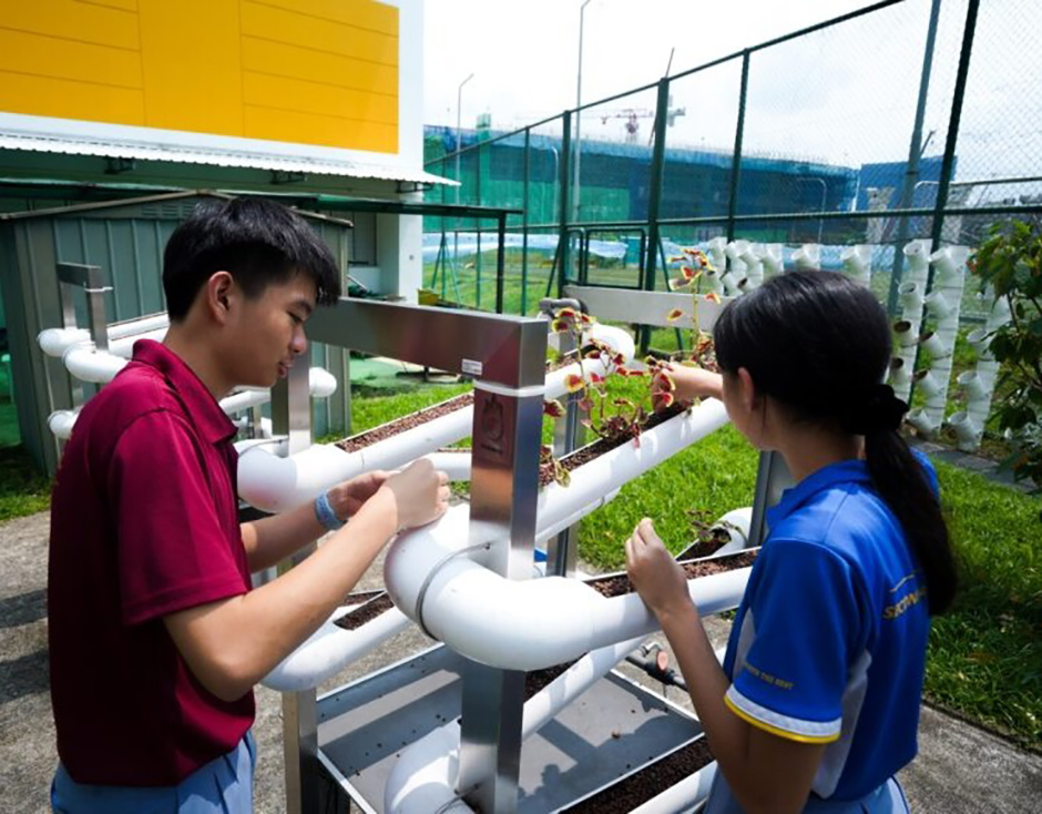 Youth_WP_Commonwealth-Secondary-School_ClarisseTan_RaphaelHeng_3-cwss-nmc.jpg
