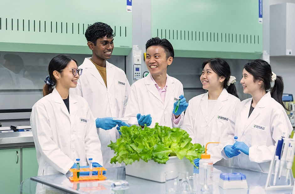 This accidental lecturer is poised to help students find their way
