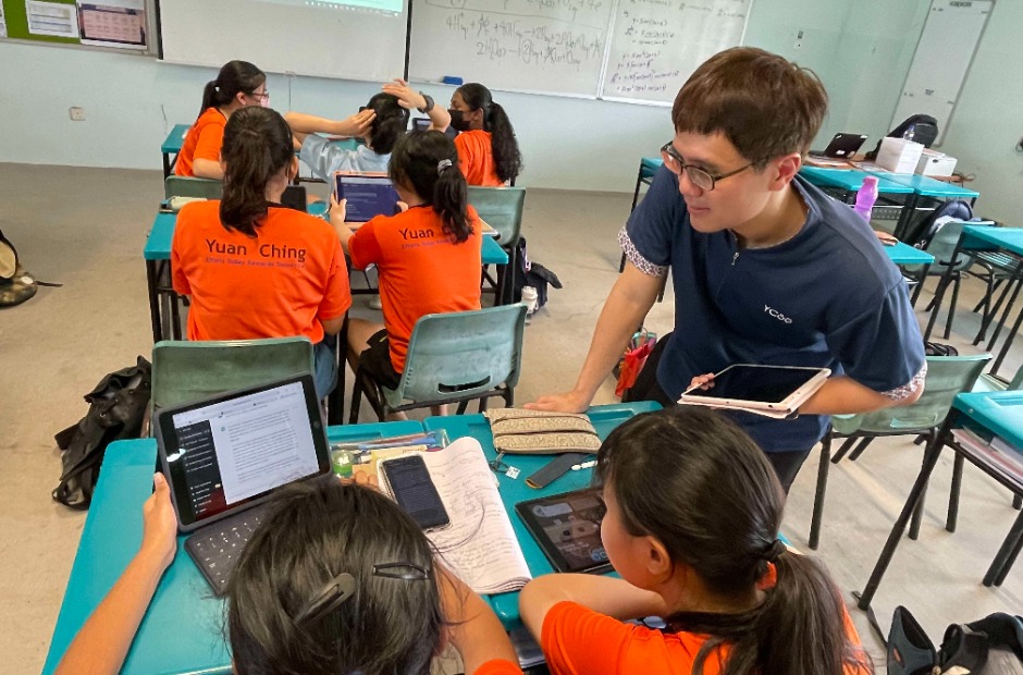 Welcome to my new ‘teaching assistant’: How this Chemistry teacher weaves ChatGPT advantages into his lessons